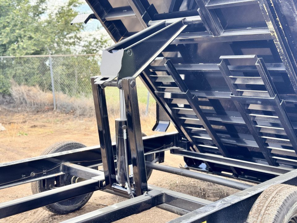 New 2026 Load Trail 7-14-4H Dump W 7 Gauge Floor 7K Axles