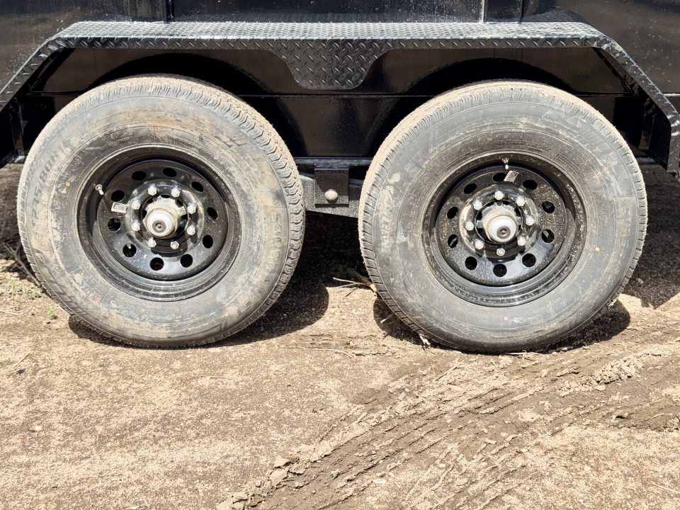 New 2026 Load Trail 7-14-4H Dump W 7 Gauge Floor 7K Axles
