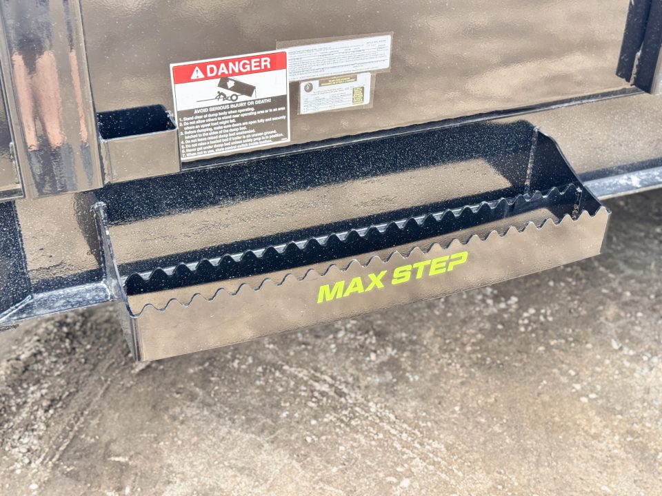 New 2026 Load Trail 7-14 Dump 7K Axles