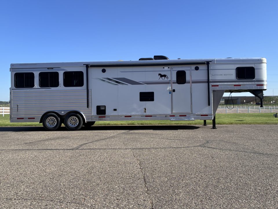 Used 2020 SMC 3H 12' LQ Horse Trailer