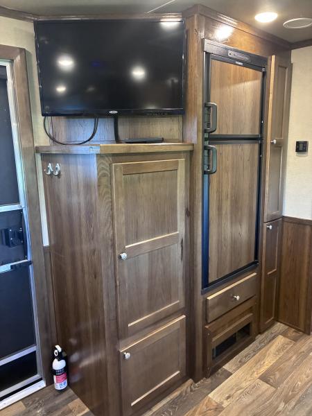 Used 2020 SMC 3H 12' LQ Horse Trailer