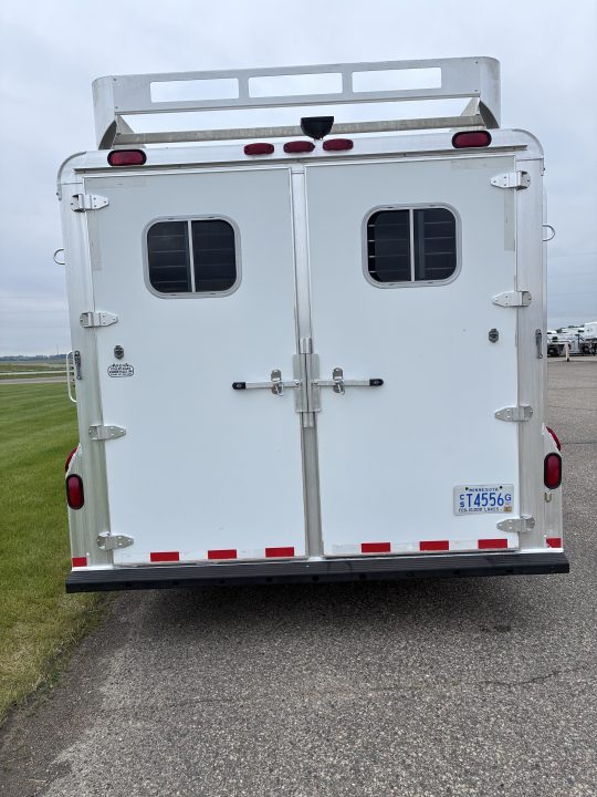 Used 2004 4-Star Trailers 3H 9'LQ Horse Trailer