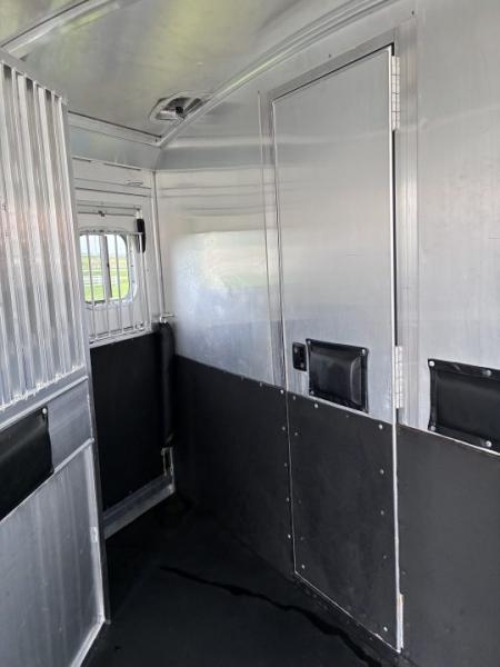 Used 2004 4-Star Trailers 3H 9'LQ Horse Trailer