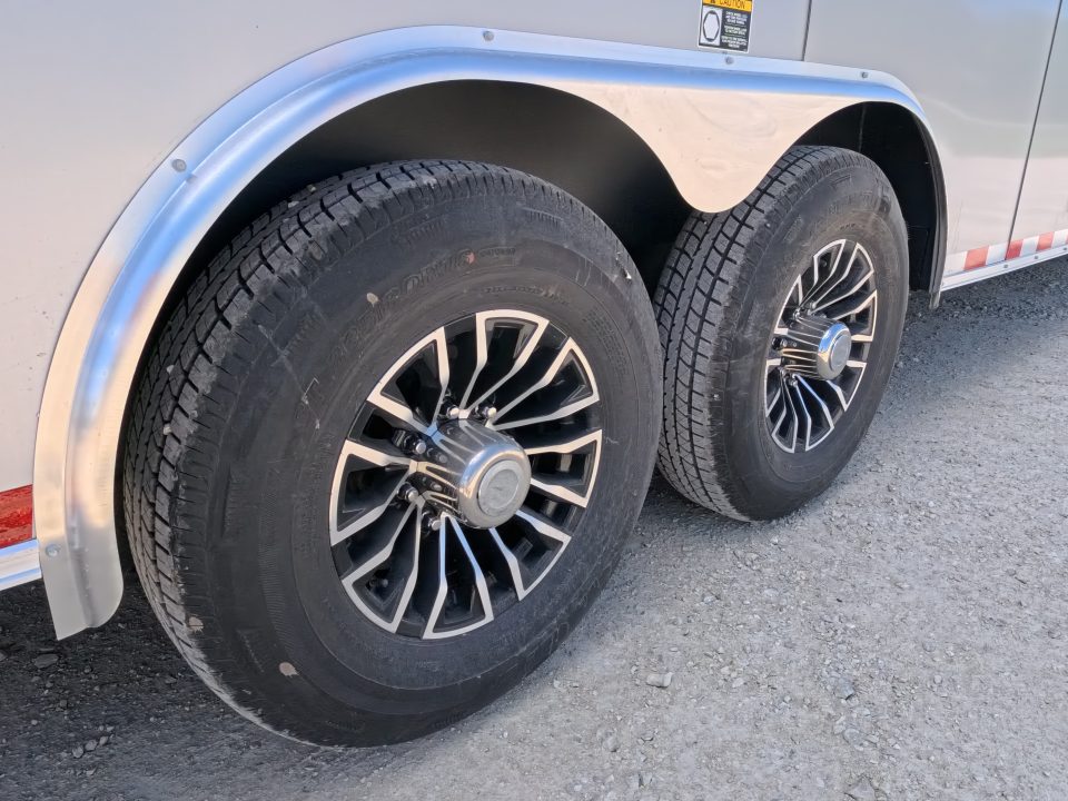 New 2026 H&H Trailers 8.5' X 28' X 7' Cargo / Enclosed Trailer - Flat Top V-Nose, 14K GVWR, Rear Spoiler w/Loading Lights , Composite Silver