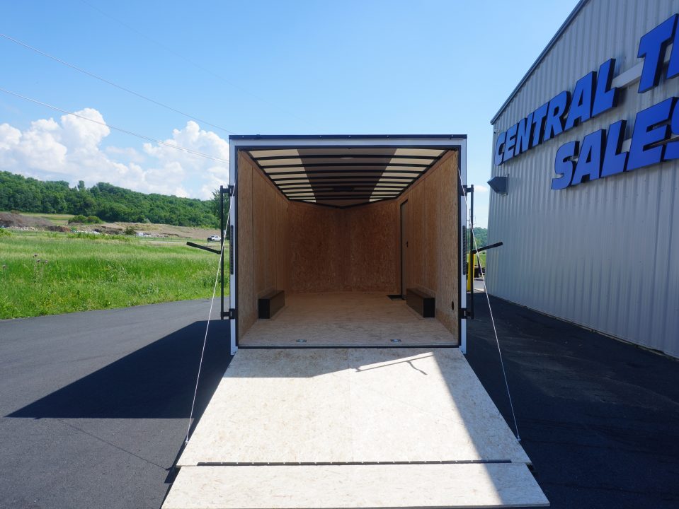 New 2027 Discovery Trailers ET 8.5x20ft Enclosed Trailer
