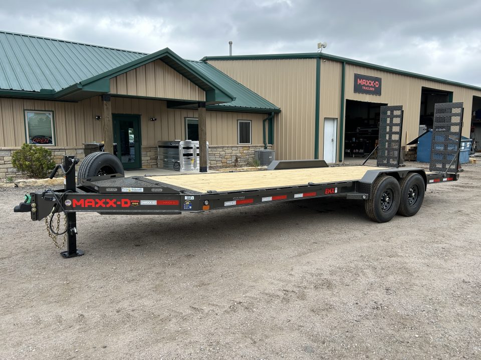 New 2027 MAXX-D EHX 83x22 Equipment Trailer