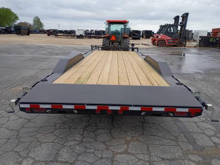 New 2027 PJ Trailers B6242