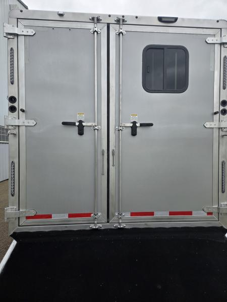 New 2026 Merhow Stampede 3 Horse Trailer