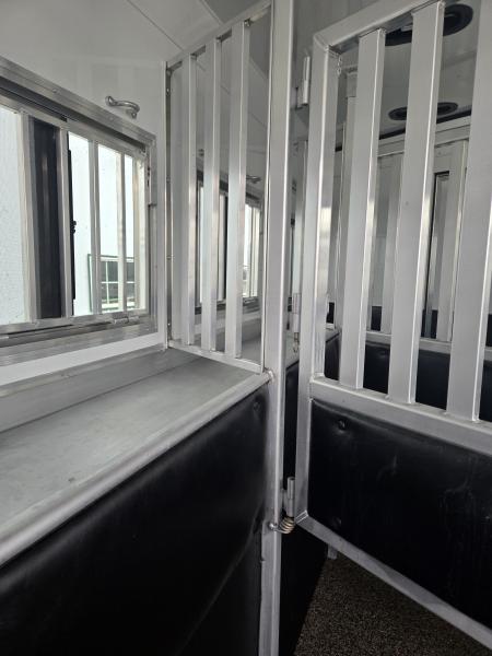 New 2026 Merhow Stampede 3 Horse Trailer