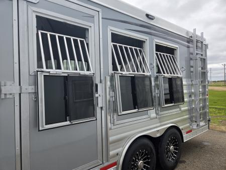 New 2026 Merhow Stampede 3 Horse Trailer