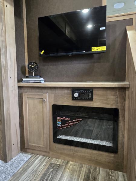 New 2026 Merhow Stampede 3 Horse Trailer