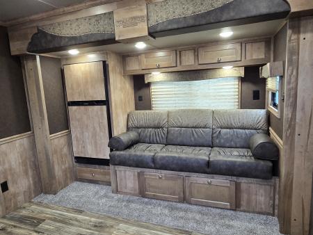 New 2026 Merhow Stampede 3 Horse Trailer