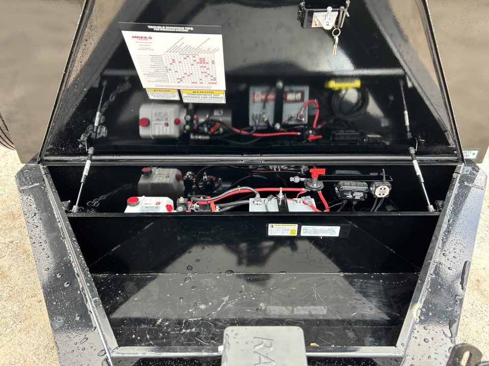 New 2027 MAXX-D DJX 83x14 Dump Trailer
