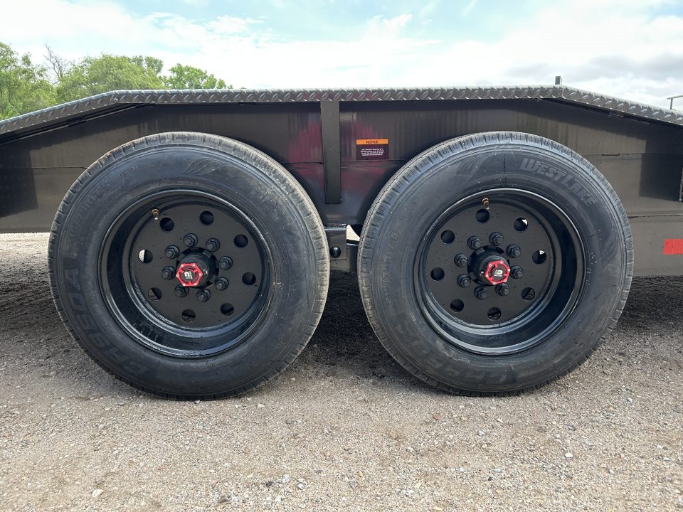 New 2027 MAXX-D H8X 102x24 Equipment Trailer