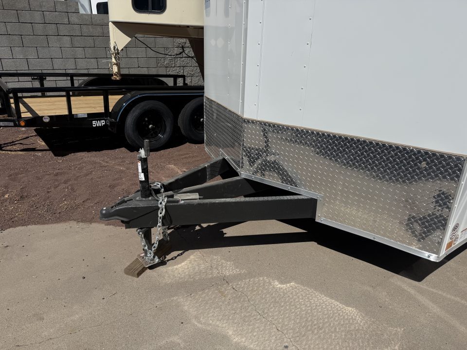 New 2026 Look Trailers 8.5X20 ST DLX Enclosed Cargo 7' Tall Ramp Cargo / Enclosed Trailer