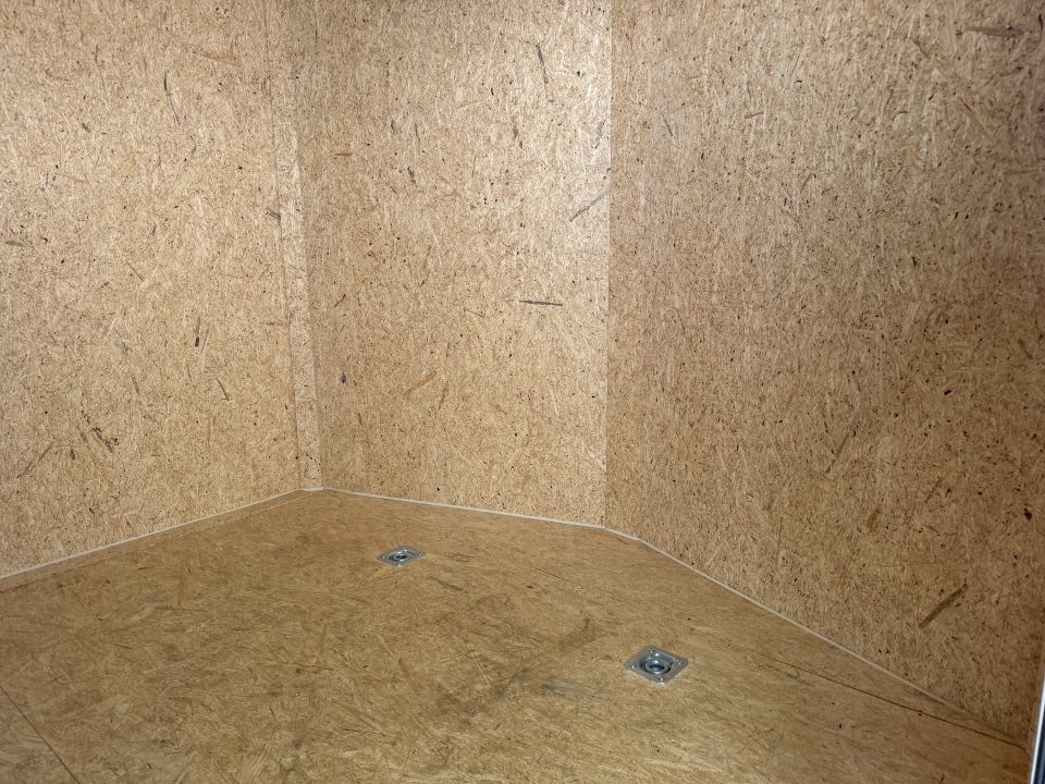 New 2026 Look Trailers 8.5X20 ST DLX Enclosed Cargo 7' Tall Ramp Cargo / Enclosed Trailer