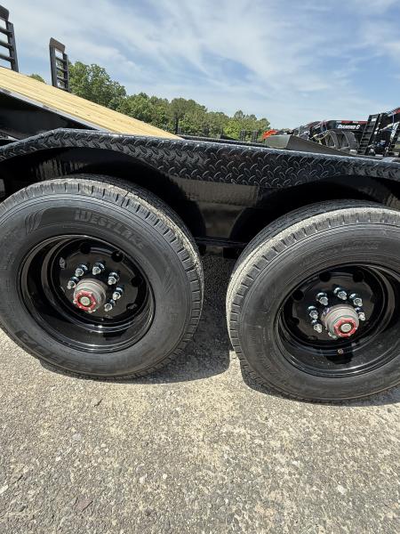 New 2026 Diamond C HDT 210 24’ Tilt Trailer, PACESETTER EDITION, 23K GVWR, HYD JACK, HEAVY FENDERS, FORK HOLDERS