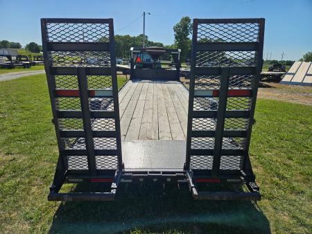 Used 2019 MAXX-D 83X24 TANDEM 14K GOOSENECK EQUIPMENT HAULER W/2' DOVE & STANDUP RAMPS