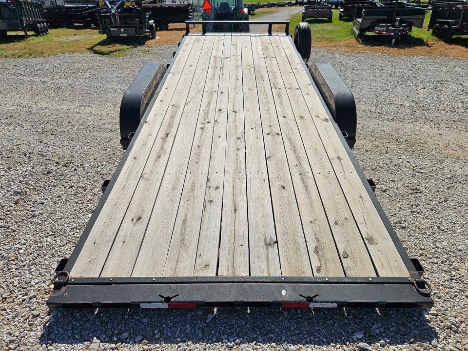 Used 2021 Hull Porter 82X20 TANDEM 10K MANUAL TILT