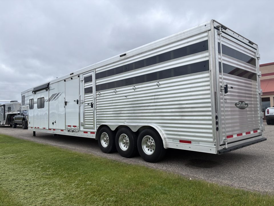 Used 2022 SMC 16' Stock 13' LQ Horse Trailer