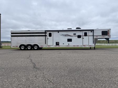 Used 2022 SMC 16' Stock 13' LQ Horse Trailer