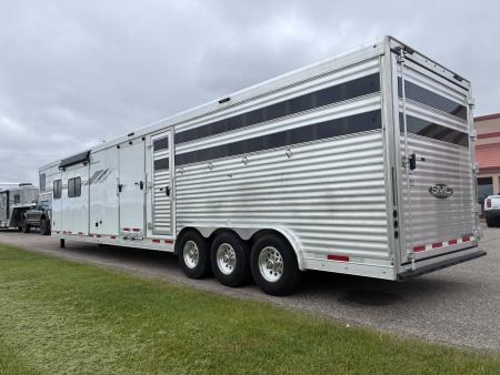 Used 2022 SMC 16' Stock 13' LQ Horse Trailer
