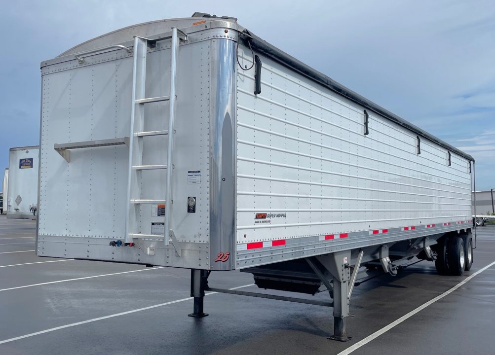 Used 2025 Timpte 42 X 96 X 84 Hopper Trailer Hopper Trailer