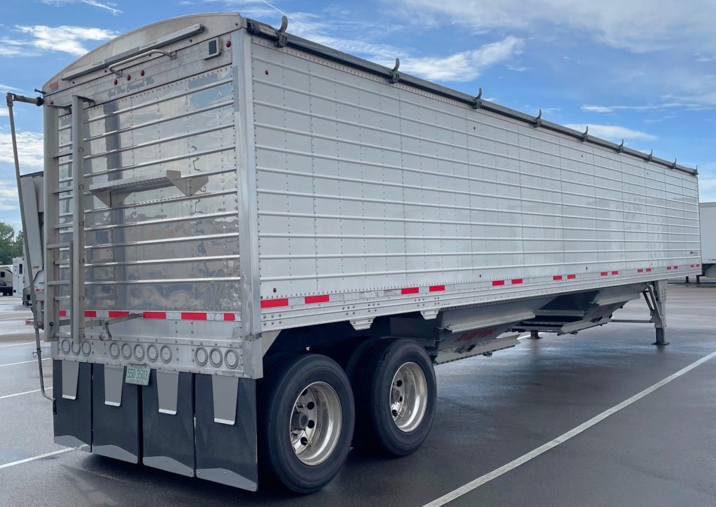 Used 2025 Timpte 42 X 96 X 84 Hopper Trailer Hopper Trailer