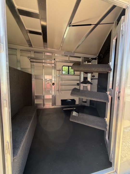 New 2027 Cimarron Trailers Norstar 4h SL GN RTG Dual Door Horse Trailer