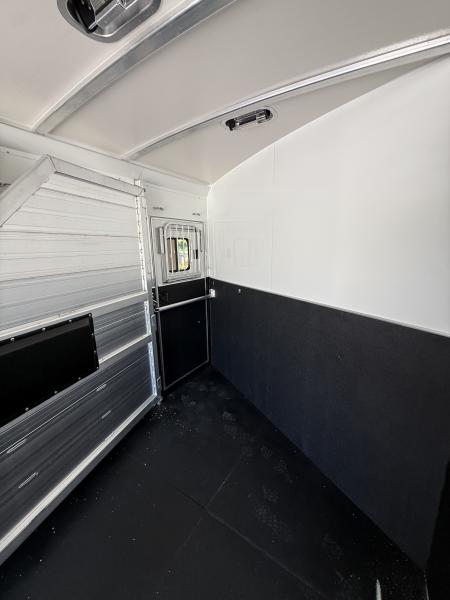 New 2027 Cimarron Trailers Norstar 4h SL GN RTG Dual Door Horse Trailer