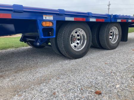 New 2026 Diamond C Trailers 102X35 TANDEM 25K GN HYDROTAIL W/ BLACKWOOD RUNNERS, HYDROJACKS, SOLAR & WIRELESS REMOTE Flatbed Trailer