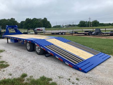 New 2026 Diamond C Trailers 102X35 TANDEM 25K GN HYDROTAIL W/ BLACKWOOD RUNNERS, HYDROJACKS, SOLAR & WIRELESS REMOTE Flatbed Trailer