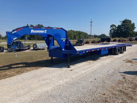 New 2026 Diamond C Trailers 102X35 TANDEM 25K GN HYDROTAIL W/ BLACKWOOD RUNNERS, HYDROJACKS, SOLAR & WIRELESS REMOTE Flatbed Trailer