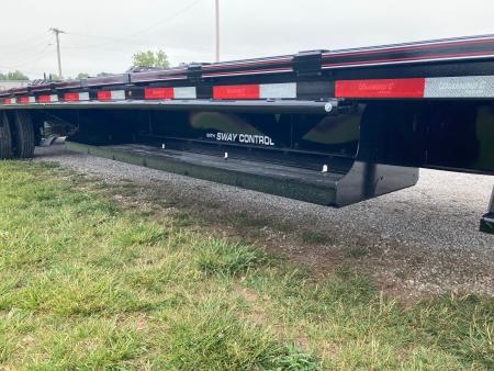 New 2026 Diamond C Trailers 102X40 TANDEM 40K HYDROTAIL W/ ALUM FLOOR, HYDROJACKS, AIR RIDE, 72" SPREAD & WIRELESS REMOTE Deckover Trailer