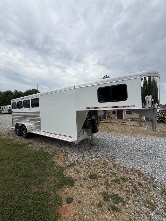 New 2027 Cimarron Trailers Norstar 4 Horse SL GN Horse Trailer