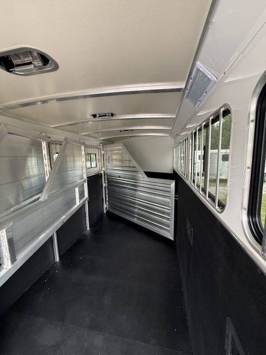 New 2027 Cimarron Trailers Norstar 4 Horse SL GN Horse Trailer