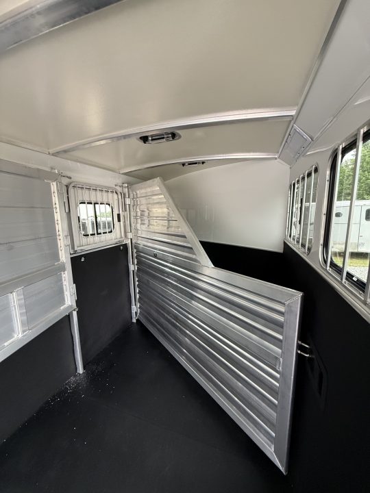 New 2027 Cimarron Trailers Norstar 4 Horse SL GN Horse Trailer