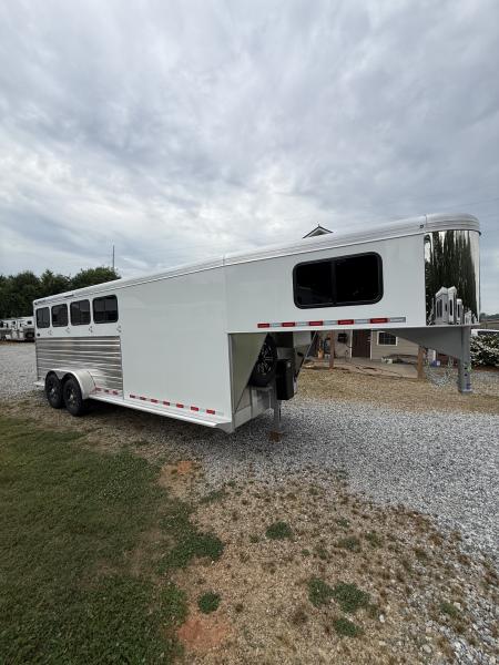 New 2027 Cimarron Trailers Norstar 4 Horse SL GN Horse Trailer