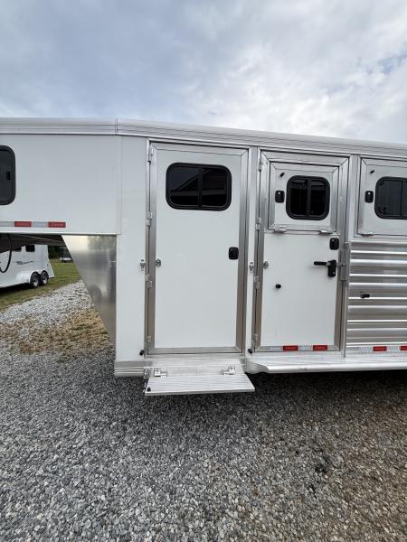 New 2027 Cimarron Trailers Norstar 4 Horse SL GN Horse Trailer