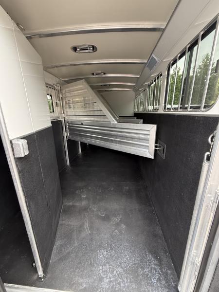 New 2027 Cimarron Trailers Norstar 4 Horse SL GN Horse Trailer