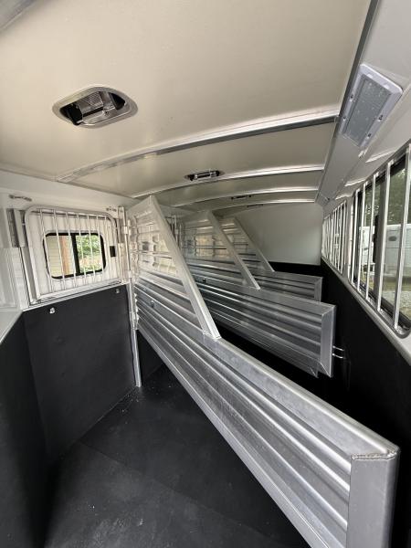 New 2027 Cimarron Trailers Norstar 4 Horse SL GN Horse Trailer