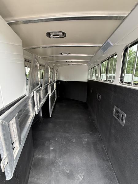 New 2027 Cimarron Trailers Norstar 4 Horse SL GN Horse Trailer