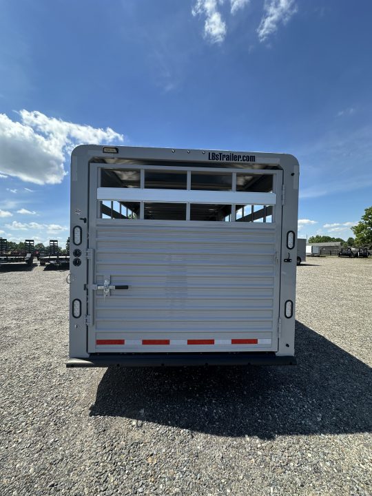 New 2027 Trails West GN HOTSHOT 25' W/TACK Horse Trailer