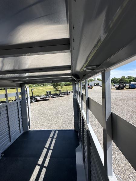 New 2027 Trails West GN HOTSHOT 25' W/TACK Horse Trailer