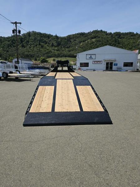 New 2027 Double A GHB208-30HBT GOOSENECK Equipment Trailer 30' W/HYDRAULIC DOVETAIL