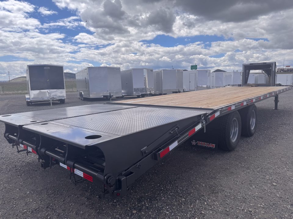 New 2026 Titan Trailer 24'+6' GN Equipment Trailer