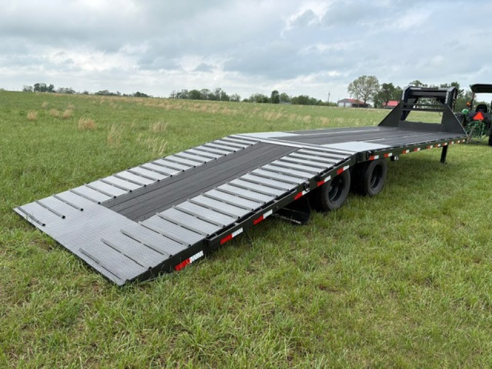New 2026 Load Trail 102x32 Tandem 24K GN Hydrotail W/ 12' Tail, Hydro Jacks, & Full Blackwood Floor