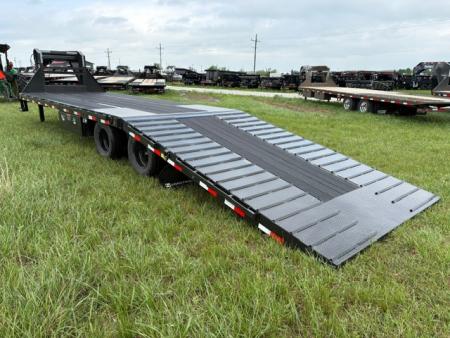 New 2026 Load Trail 102x32 Tandem 24K GN Hydrotail W/ 12' Tail, Hydro Jacks, & Full Blackwood Floor