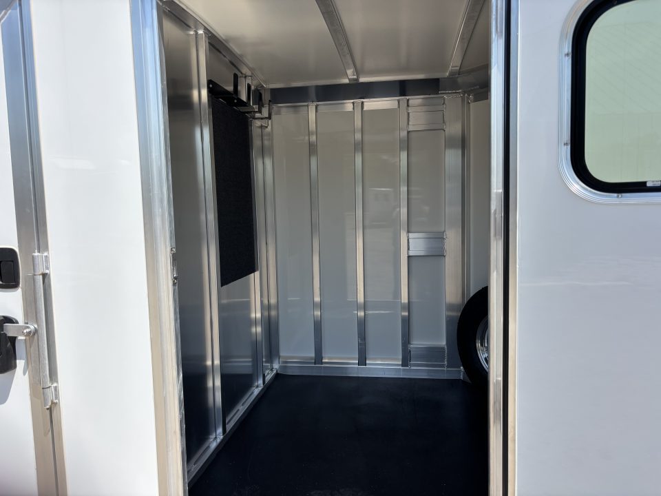 New 2027 Cimarron Trailers Showstar 6 Pen Trailer