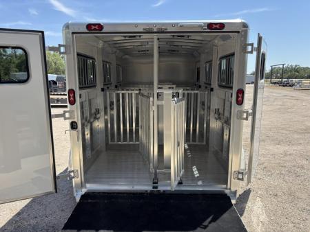 New 2027 Cimarron Trailers Showstar 6 Pen Trailer